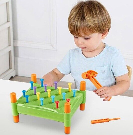 Молоток и гвозди развивающая настольная игра 005