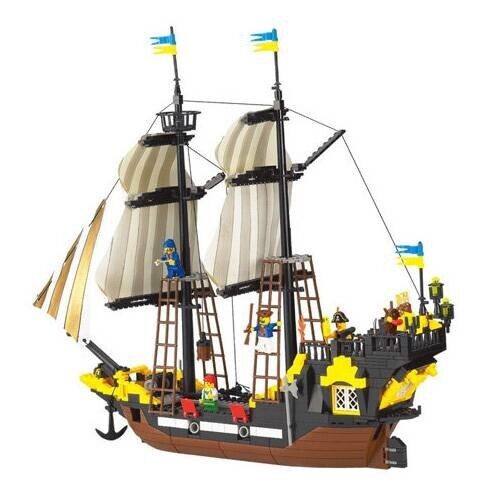 Конструктор Brick (Брик) 307 Корабль корсаров, Пиратская серия 590 деталей