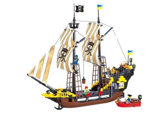 Конструктор Brick (Брик) 307 Корабль корсаров, Пиратская серия 590 деталей