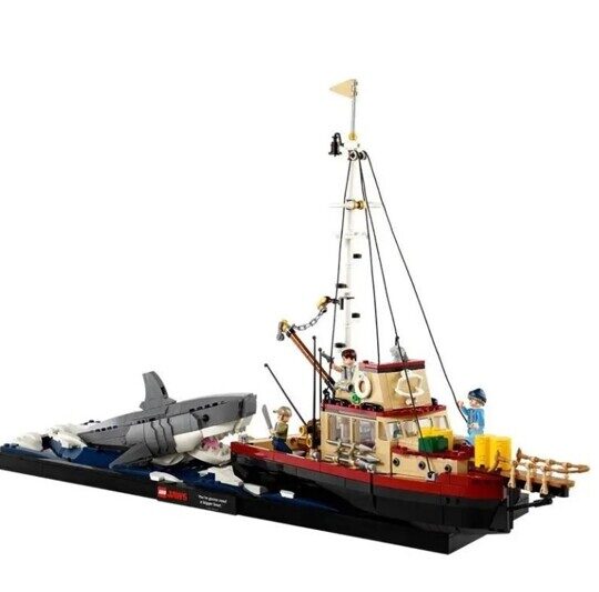 Конструктор Челюсти: нападение большой белой акулы Jaws 81197, 1125 дет