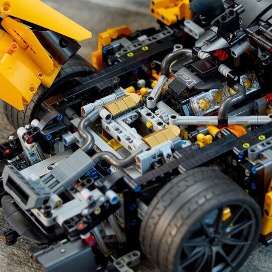 Конструктор Technic McLaren P1, 88810, 3893 дет., гоночная машина